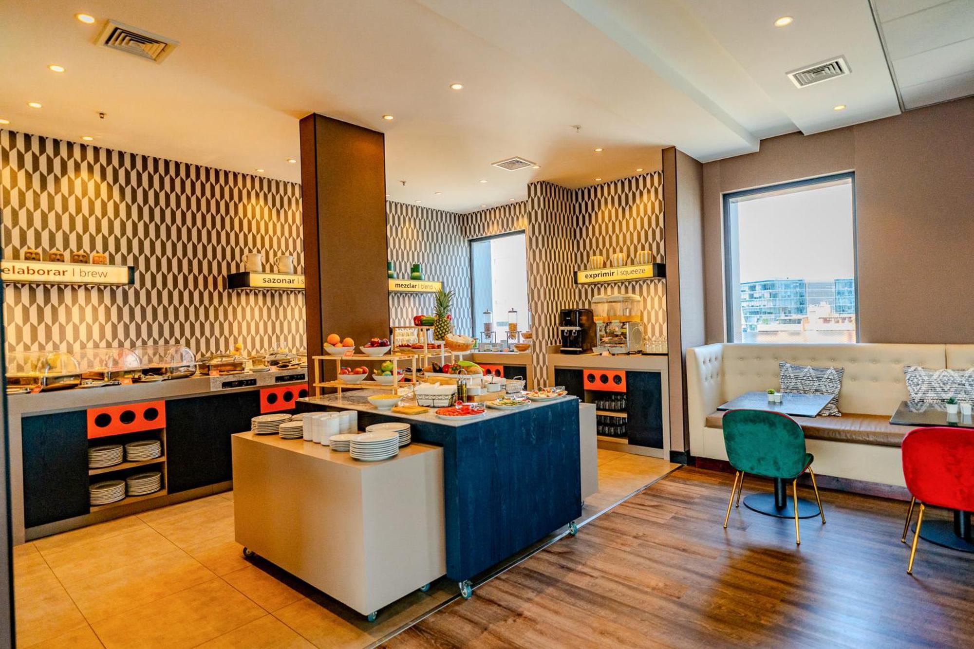 Hampton By Hilton Santiago Las Condes ภายนอก รูปภาพ