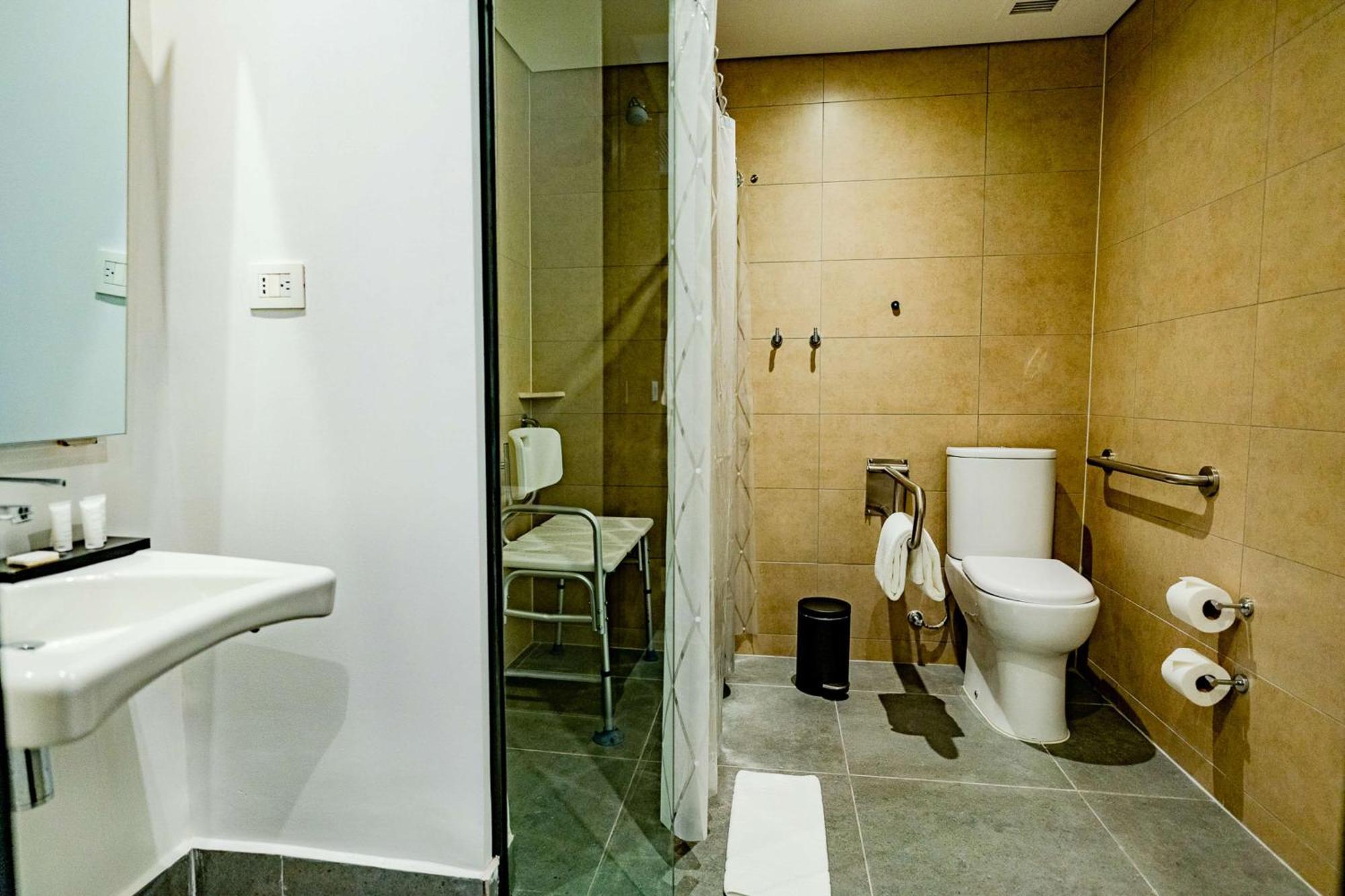 Hampton By Hilton Santiago Las Condes ภายนอก รูปภาพ