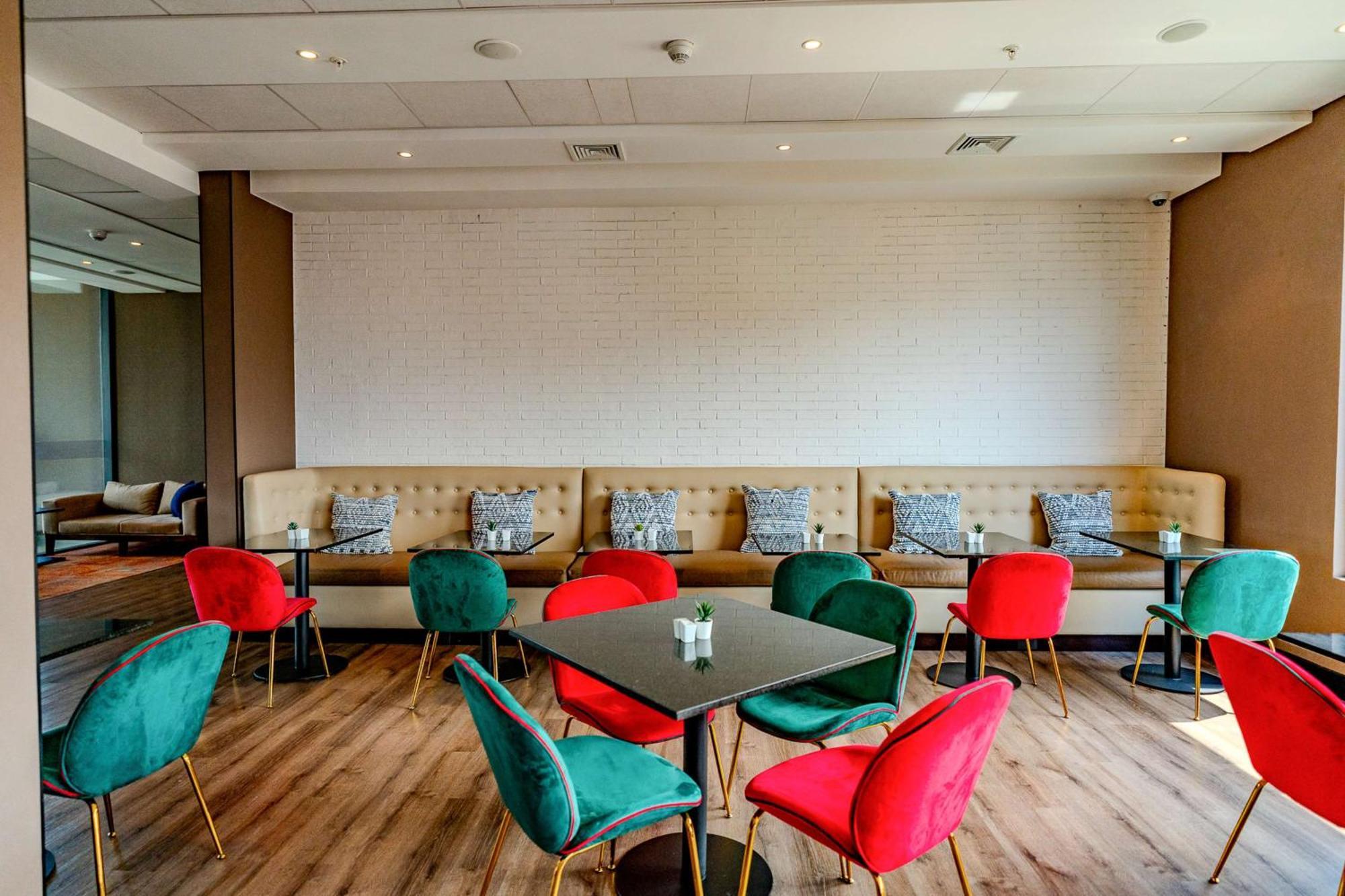Hampton By Hilton Santiago Las Condes ภายนอก รูปภาพ