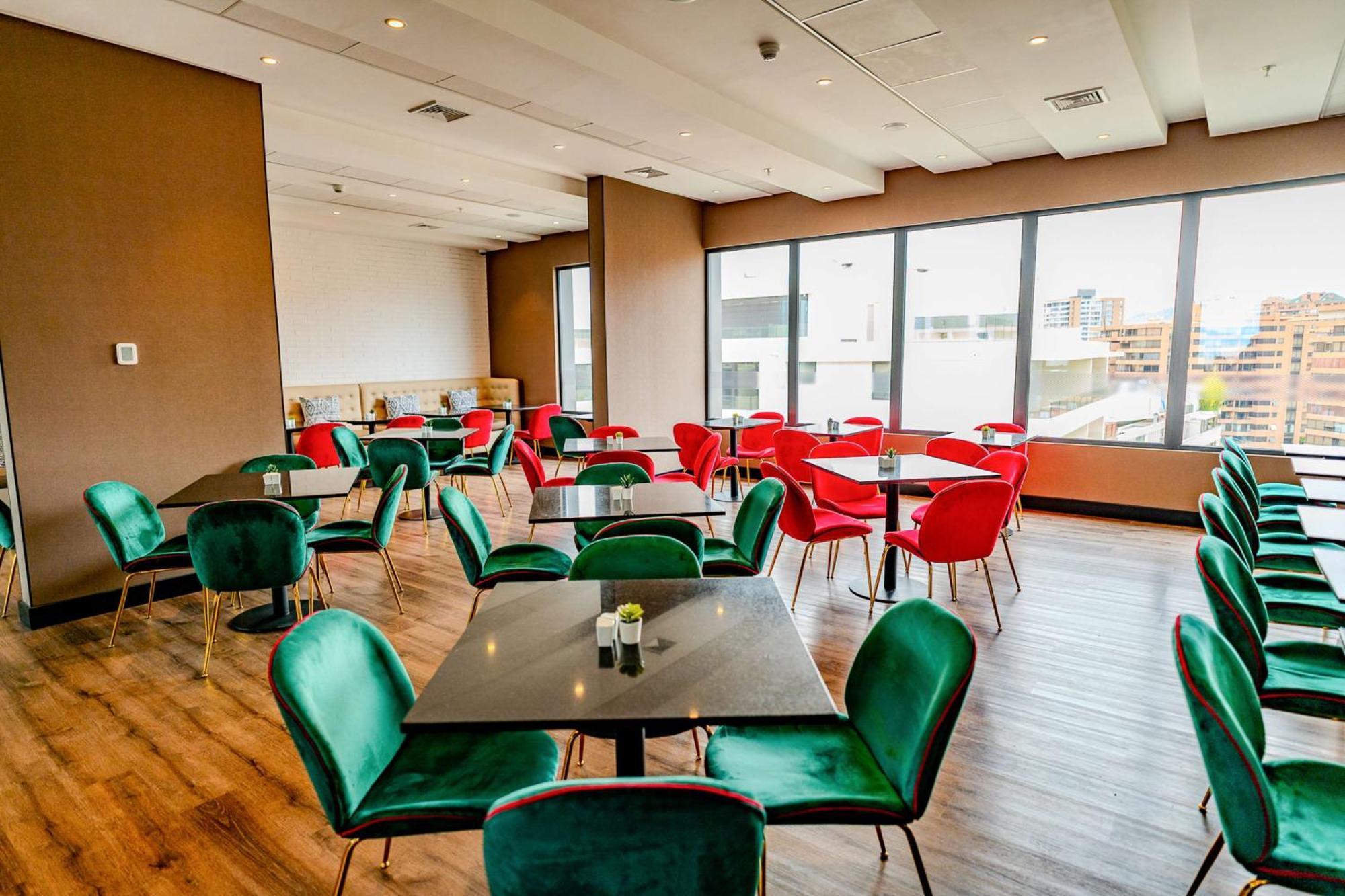 Hampton By Hilton Santiago Las Condes ภายนอก รูปภาพ
